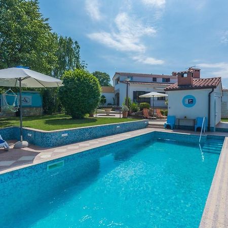 Villa Anita With Common Pool Vrvari Exterior photo