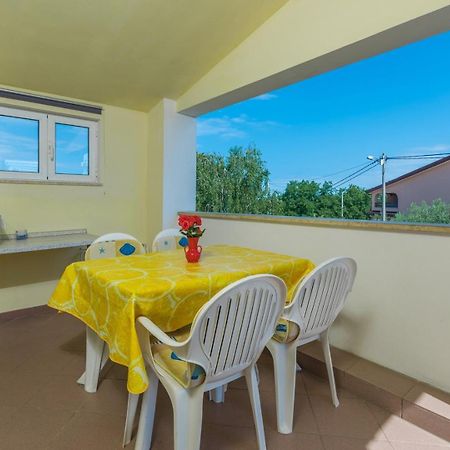 Villa Anita With Common Pool Vrvari Room photo