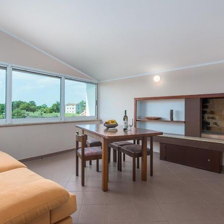 Villa Anita With Common Pool Vrvari Room photo