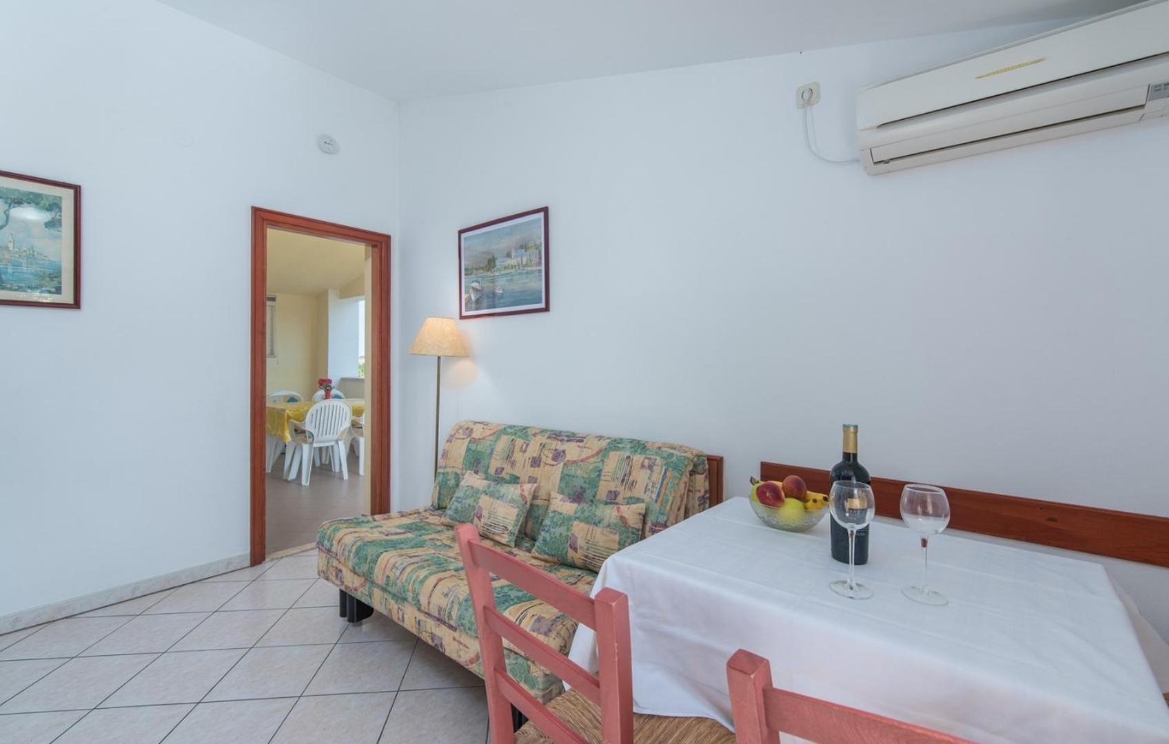 Villa Anita With Common Pool Vrvari Room photo
