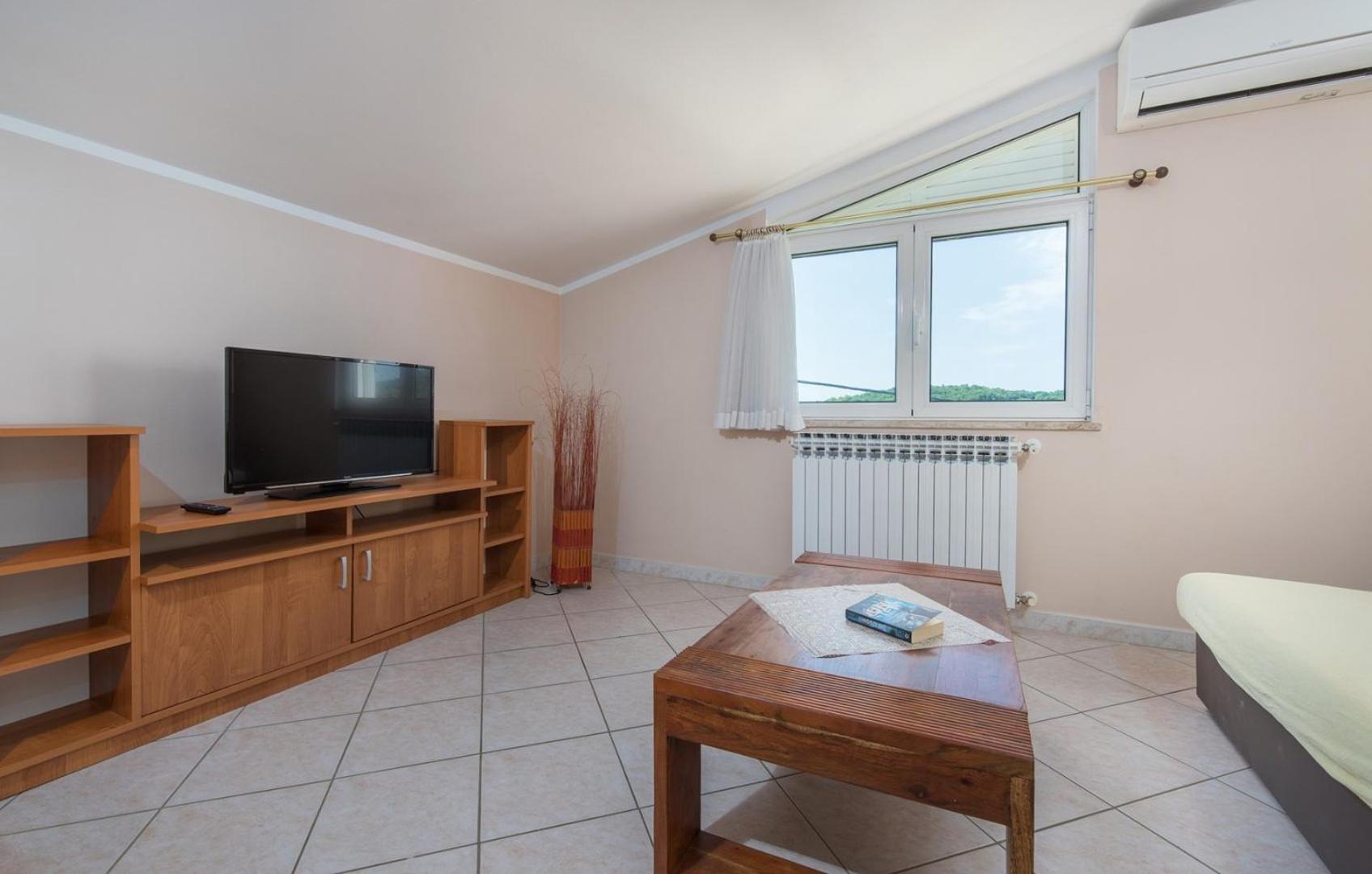 Villa Anita With Common Pool Vrvari Room photo